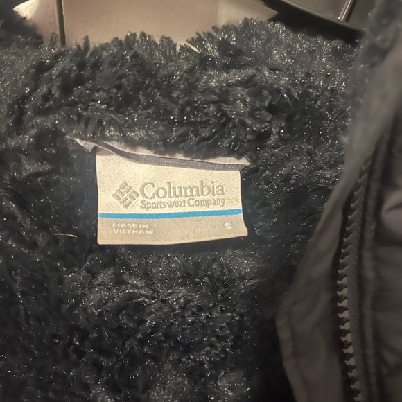 Black Columbia winter coat - Picture 3 of 3
